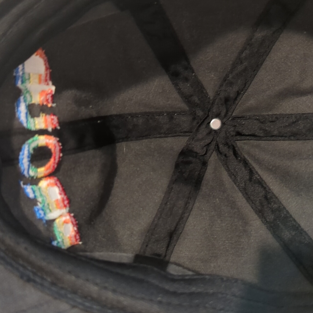 "PROUD" grey hat - Picture 6 of 7